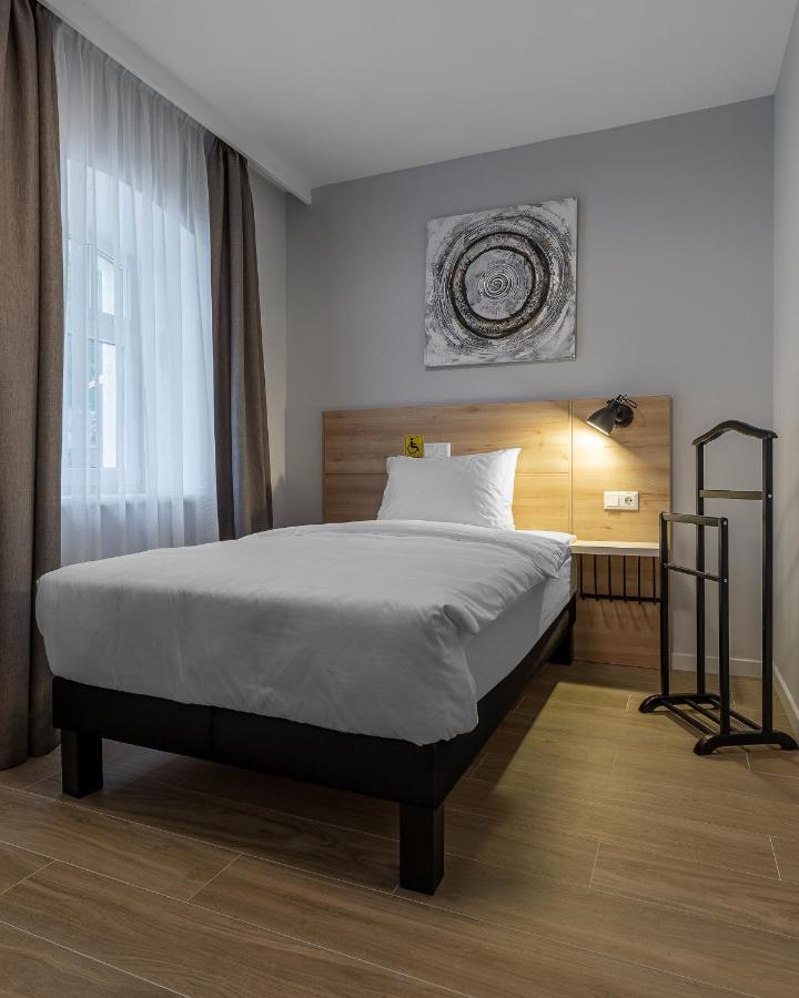 Kontrakt Boutique Hotel 키예프 외부 사진